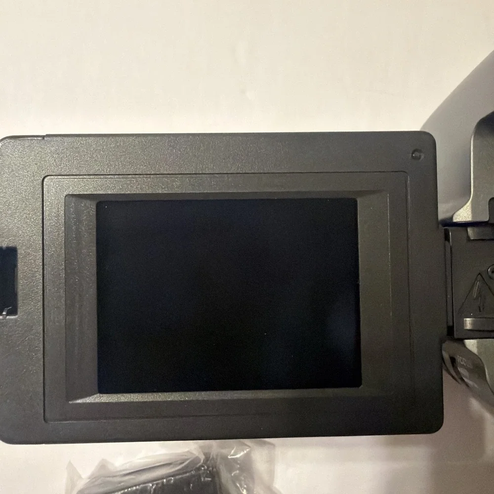 Sony Handycam CCD-TRV118 NTSC Hi-8 Video Camcorder - FOR PARTS OR REPAIR